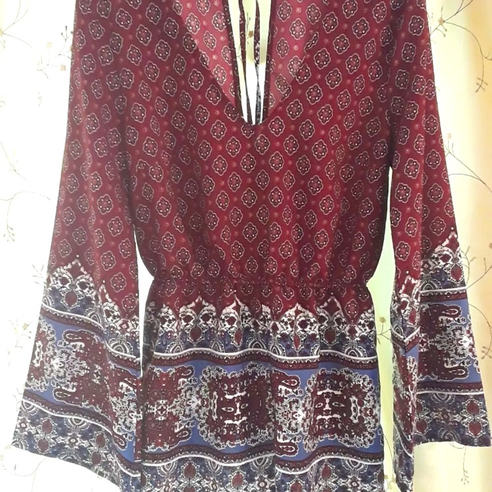 Forever 21 Long Sleeve Boho Festival Romper, Color Burgundy Size Small